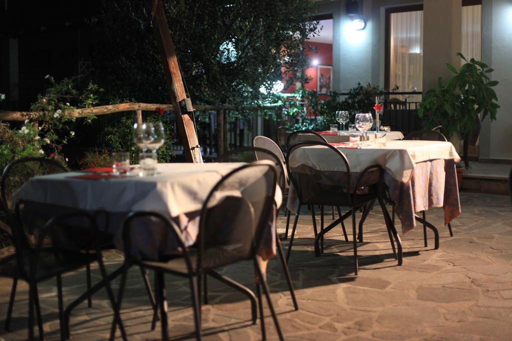 סן ג'יובאני א פירו Tenuta Terre Di Bosco Oasi Di Relax Nel Cilento מראה חיצוני תמונה