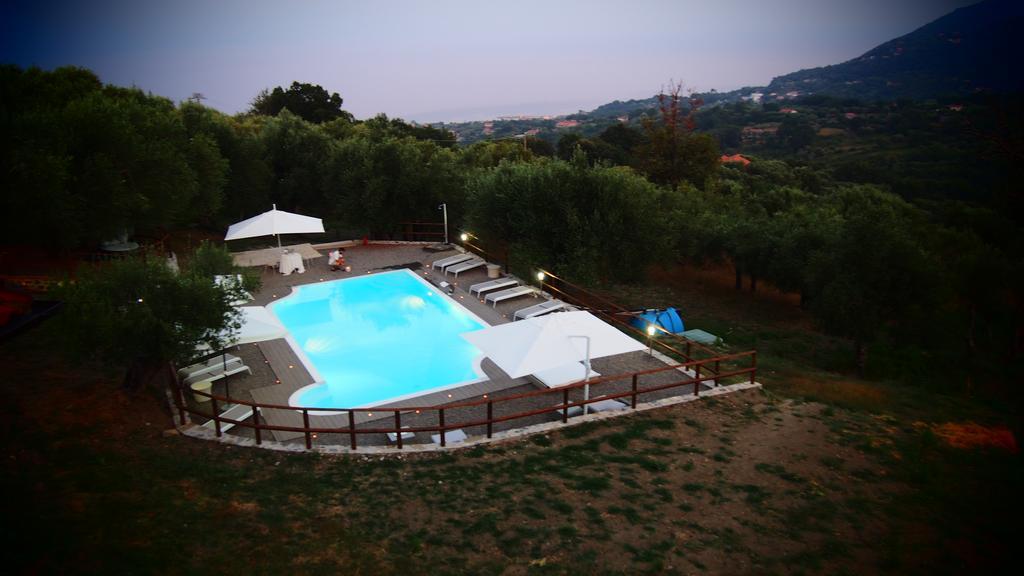 סן ג'יובאני א פירו Tenuta Terre Di Bosco Oasi Di Relax Nel Cilento מראה חיצוני תמונה
