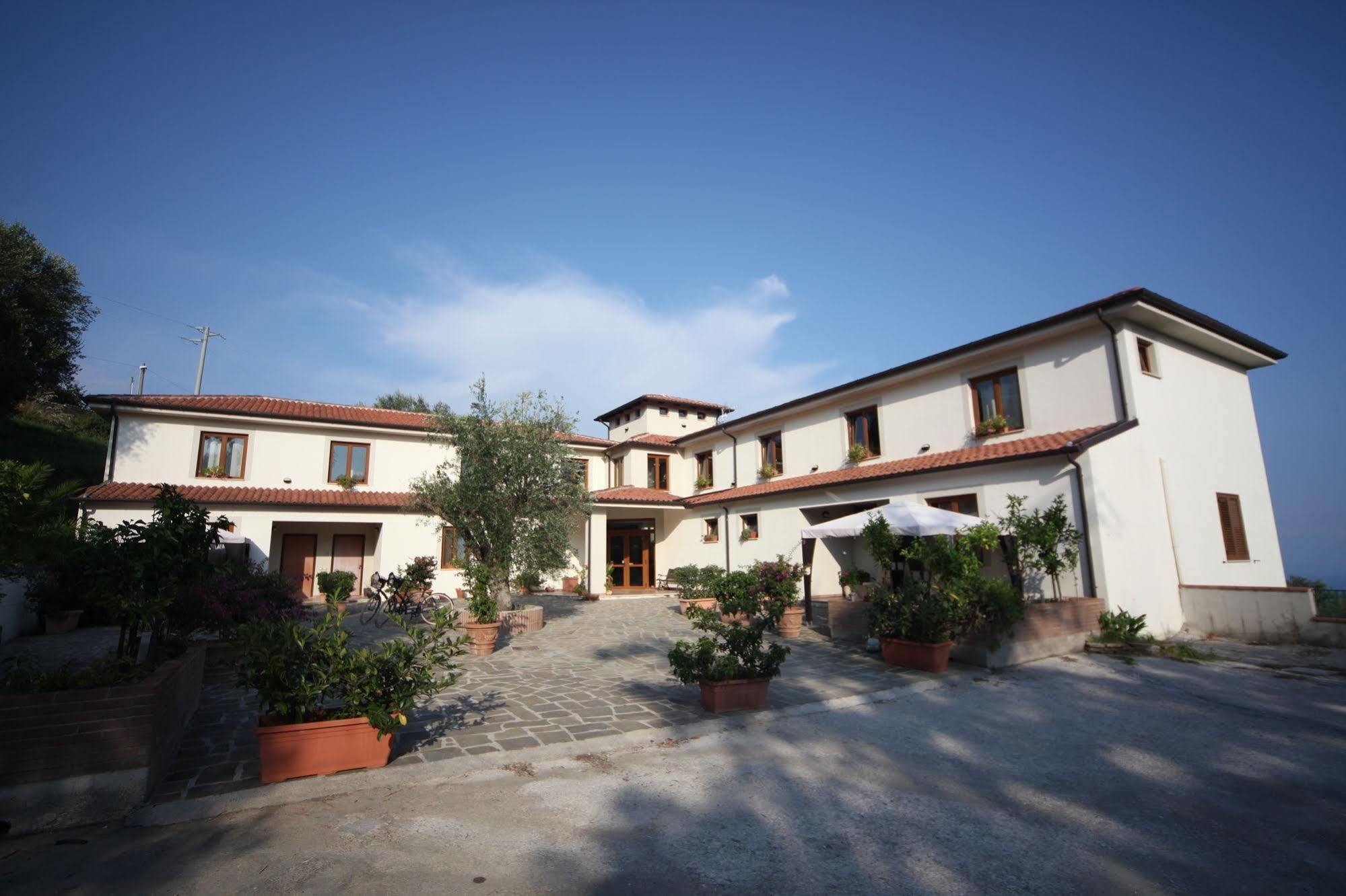 סן ג'יובאני א פירו Tenuta Terre Di Bosco Oasi Di Relax Nel Cilento מראה חיצוני תמונה